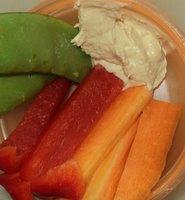 hommus and vegetables snack